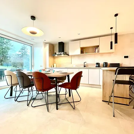 Le Quartier Général Des Amis *