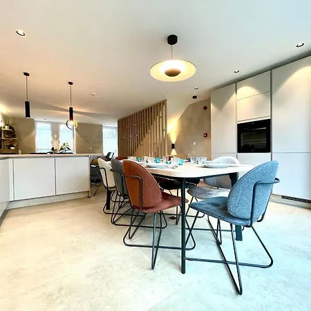 Le Quartier Général Des Amis Casa vacanze Bastogne